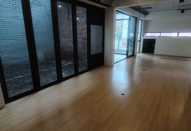 T6, Lightgrey (Pusat Komersial LGSB)