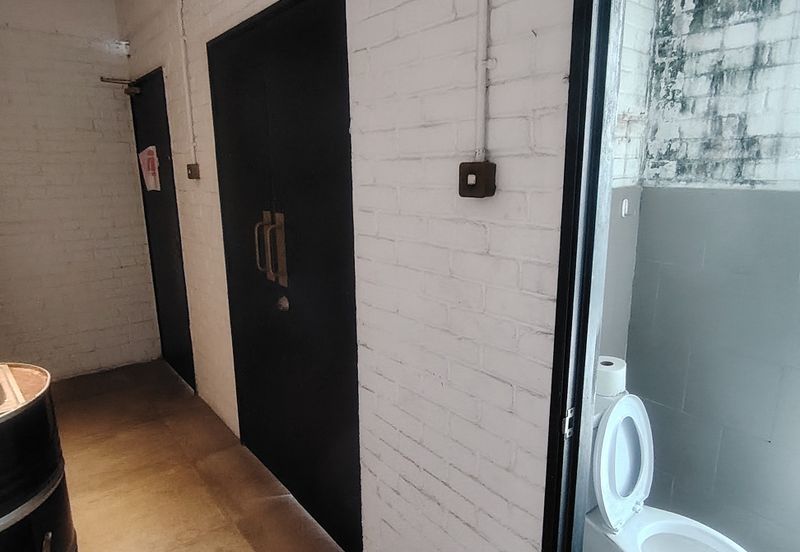 T6, Lightgrey (Pusat Komersial LGSB)