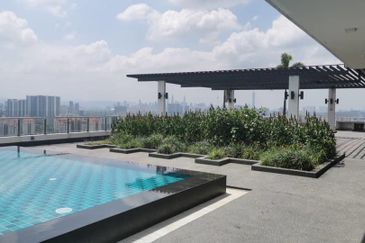 Kiara East Suite DEX