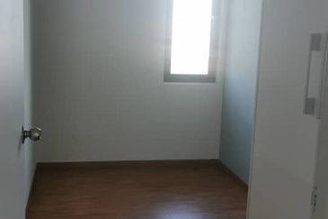 Kiara East Suite DEX