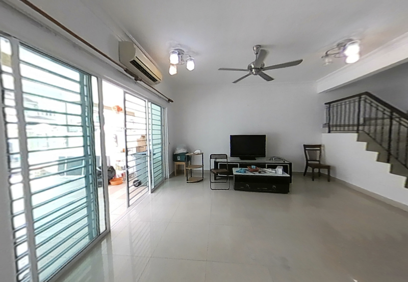 2.5sty Melati Matahari Mawar Laman Rimbunan