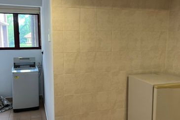 Villamas Condominium