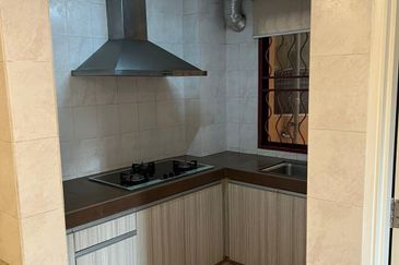 Villamas Condominium