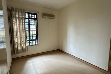 Royal Domain Sri Putramas II