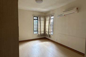 Royal Domain Sri Putramas II