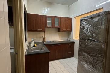 Royal Domain Sri Putramas II