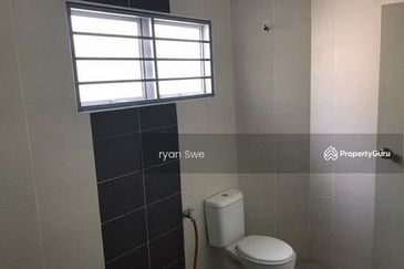 3sty Taman Sri Putra 3 Landed Freehold Low Density Basic Unit MRT