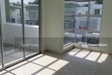 3sty Taman Sri Putra 3 Landed Freehold Low Density Basic Unit MRT