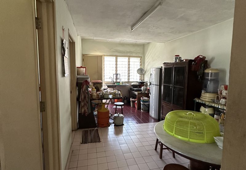 Sri Damansara Corner 3600sf Facing Empty Land Freehold Strategy Loc KL