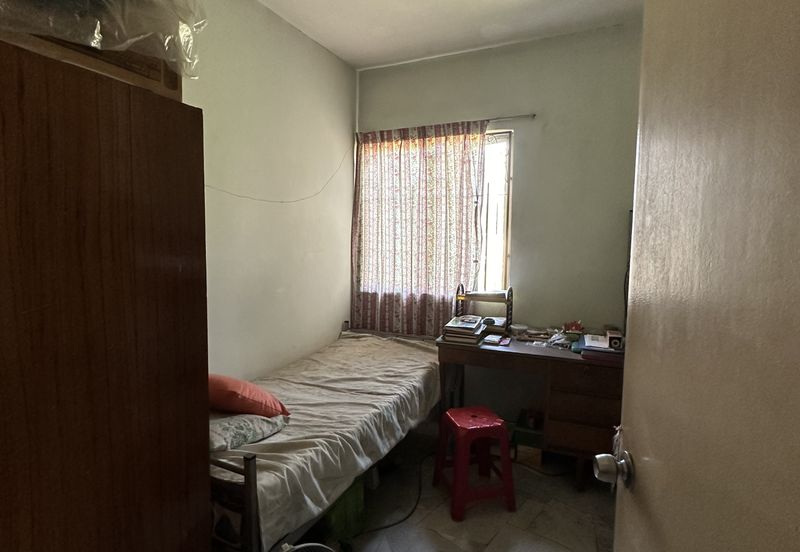 Sri Damansara Corner 3600sf Facing Empty Land Freehold Strategy Loc KL