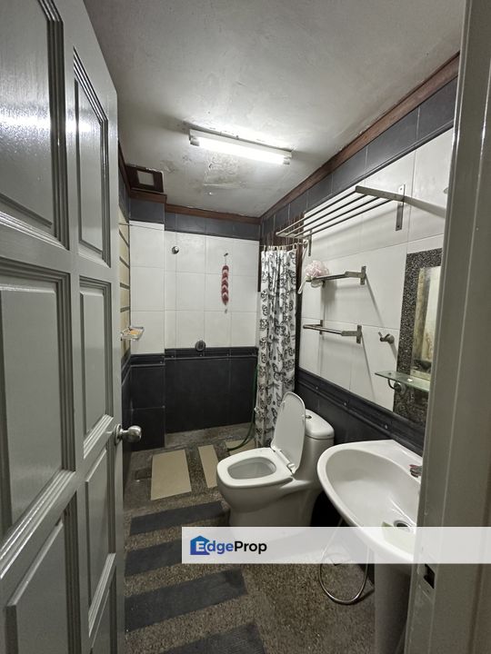 Sd7 2.5sty Renovated Freehold Amble Parking Own Stay Private School KL, Selangor, Bandar Sri Damansara