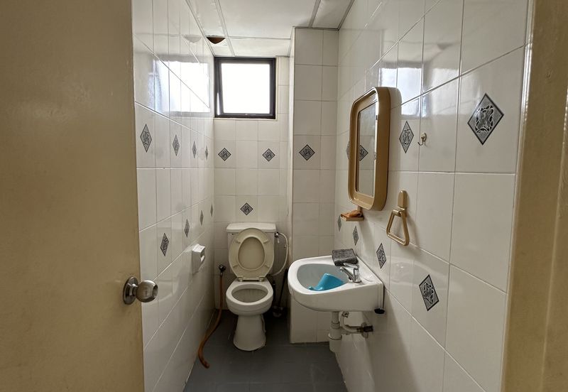 Mutiara Oriental Condominium