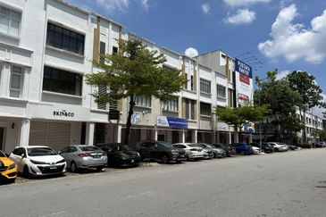 Taman Industrial Sungai Buloh (TSB Commercial Centre)