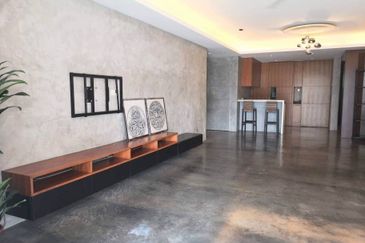 Papillon Desahill Condominium