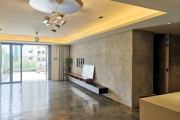 Papillon Desahill Condominium