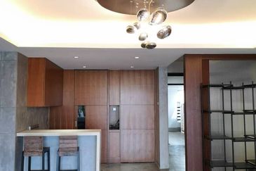 Papillon Desahill Condominium