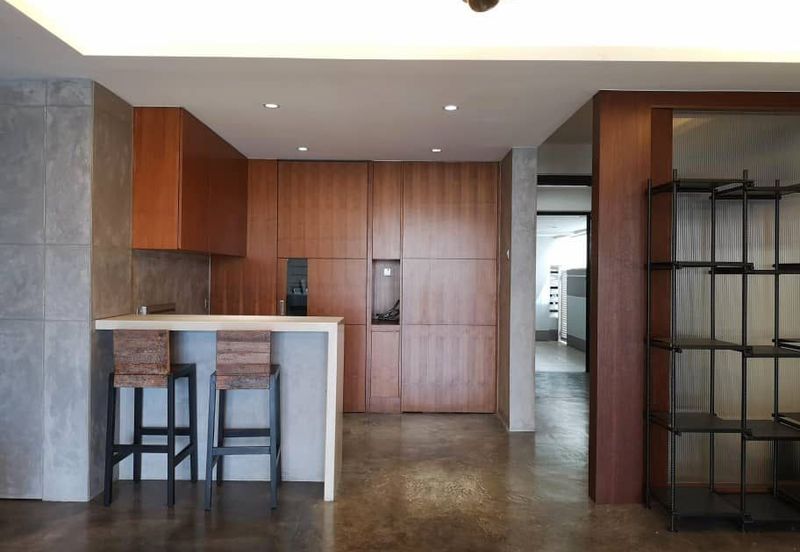 Papillon Desahill Condominium