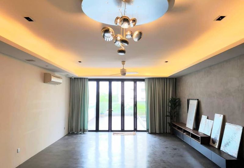 Papillon Desahill Condominium