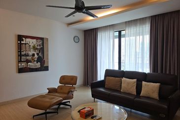 Papillon Desahill Condominium