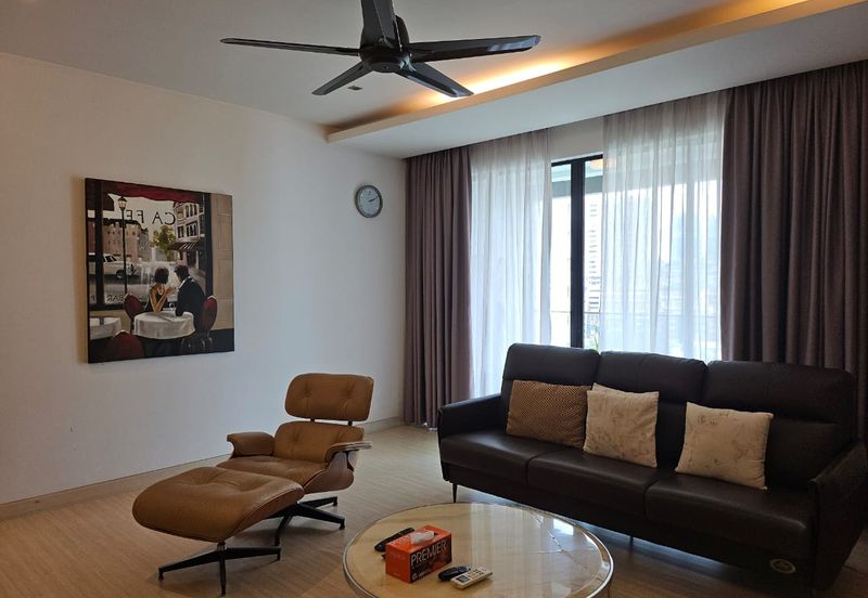 Papillon Desahill Condominium