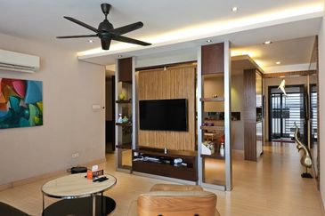 Papillon Desahill Condominium