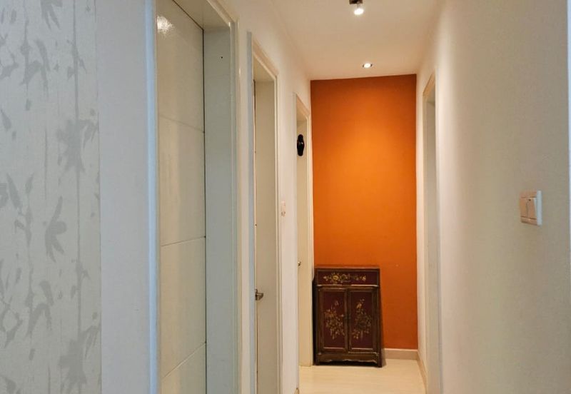 Papillon Desahill Condominium