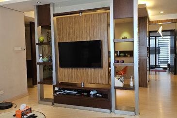 Papillon Desahill Condominium