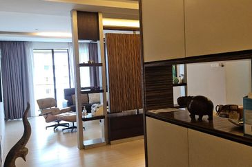 Papillon Desahill Condominium