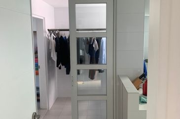 Papillon Desahill Condominium