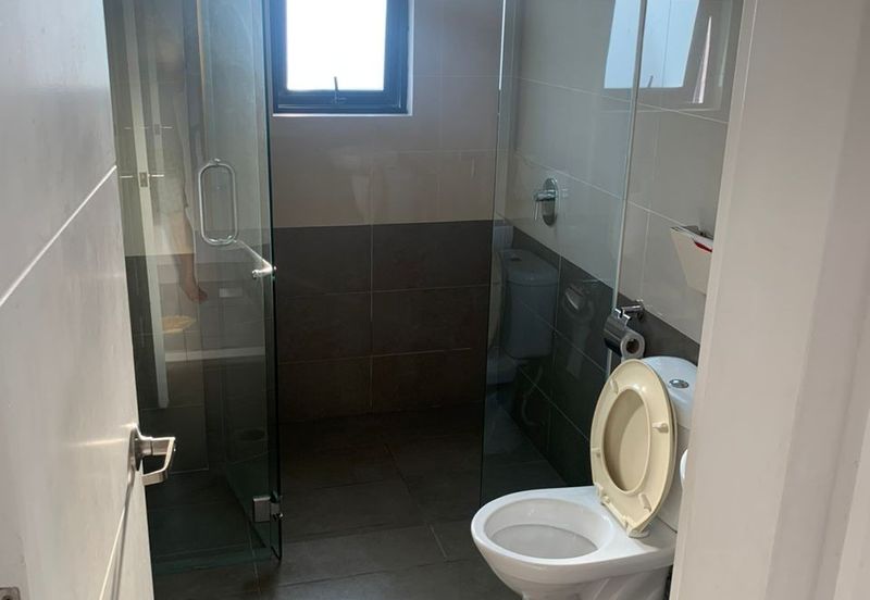 Papillon Desahill Condominium