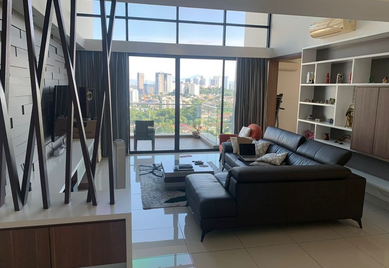 Papillon Desahill Condominium