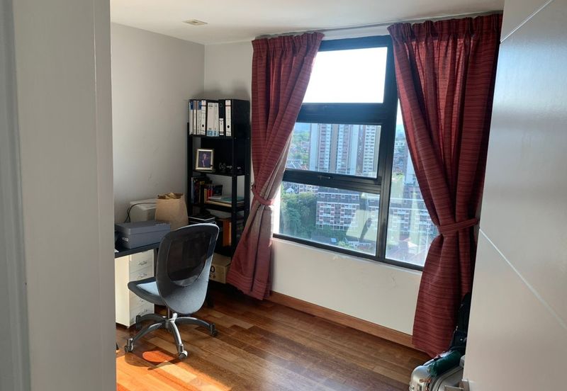 Papillon Desahill Condominium