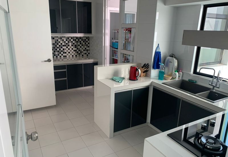 Papillon Desahill Condominium