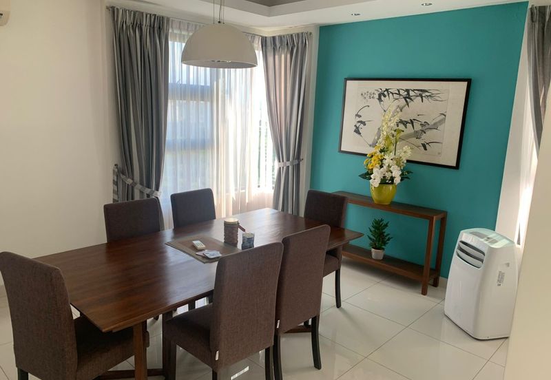 Papillon Desahill Condominium