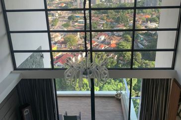 Papillon Desahill Condominium