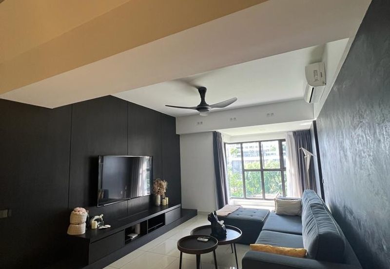 Royalle Condominium @ North Kiara