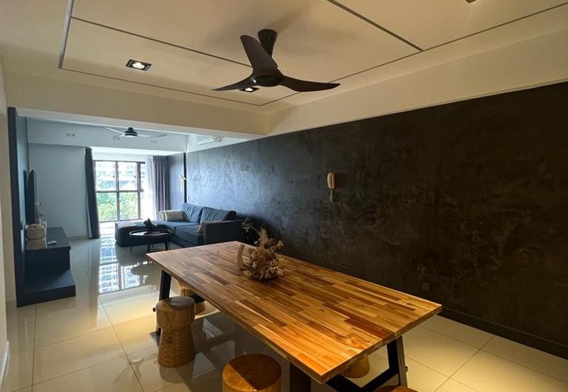 Royalle Condominium @ North Kiara