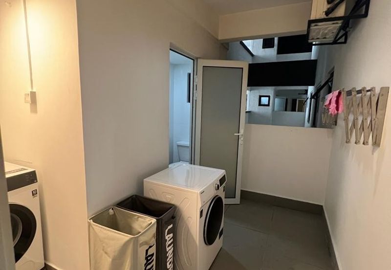 Royalle Condominium @ North Kiara