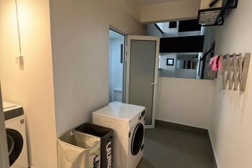 Royalle Condominium @ North Kiara