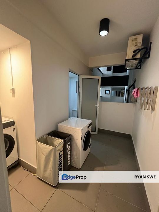 Royalle condominium Renovated School Below Market Price Mont Kiara KL, Kuala Lumpur, Segambut