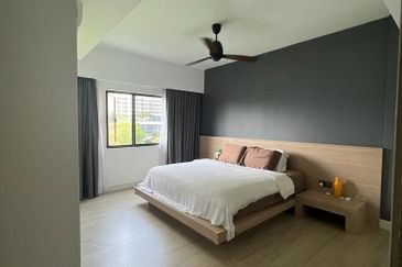 Royalle Condominium @ North Kiara