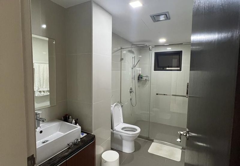 Royalle Condominium @ North Kiara