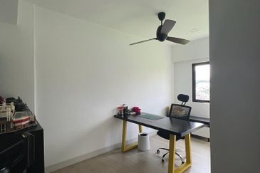 Royalle Condominium @ North Kiara