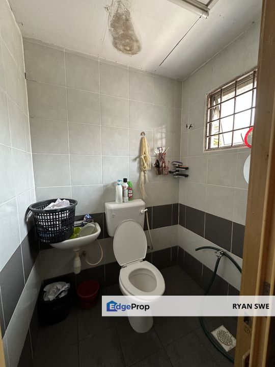 Taman Suria Townhouse Low Density Ground Floor Well Kept Aman Suria, Selangor, Kajang