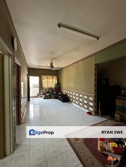 Taman Suria Townhouse Low Density Ground Floor Well Kept Aman Suria, Selangor, Kajang