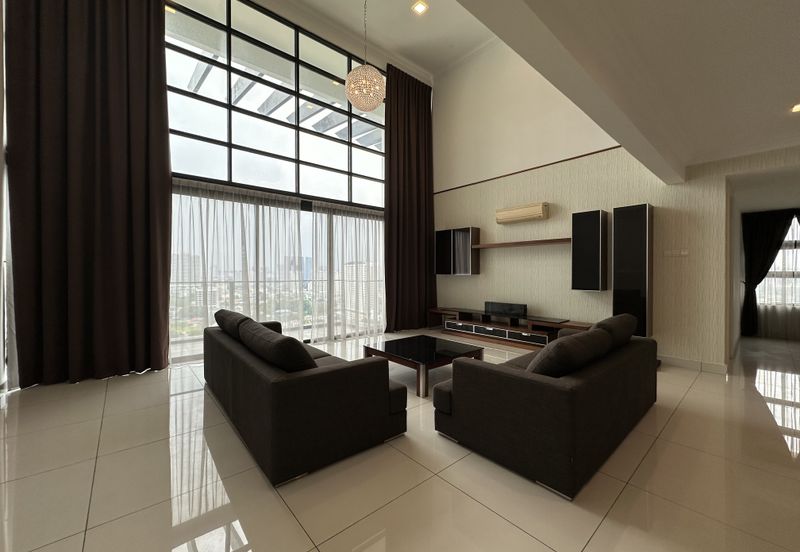 Papillon Desahill Condominium