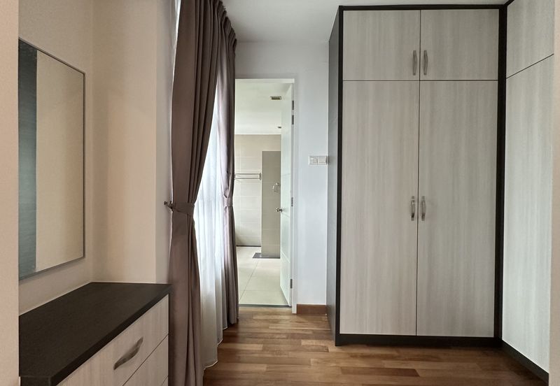 Papillon Desahill Condominium