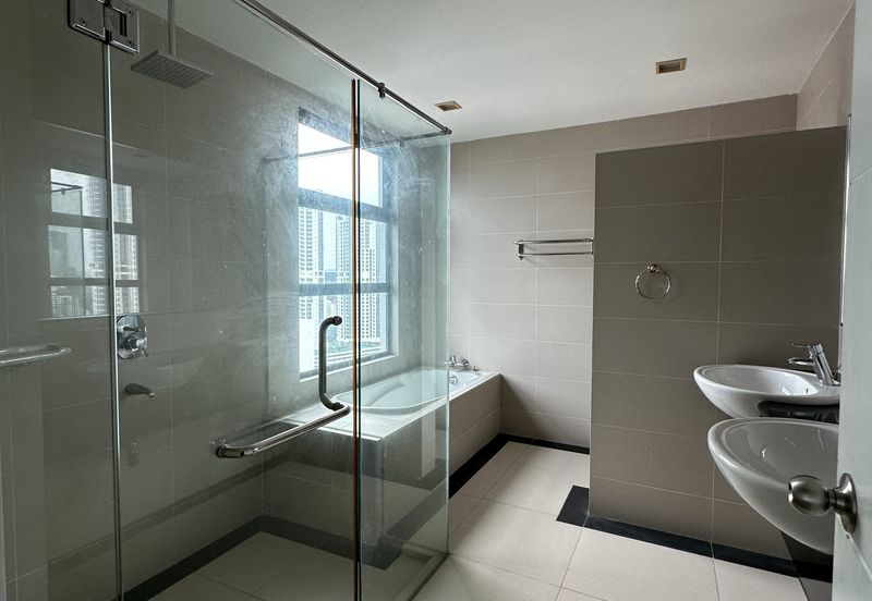 Papillon Desahill Condominium