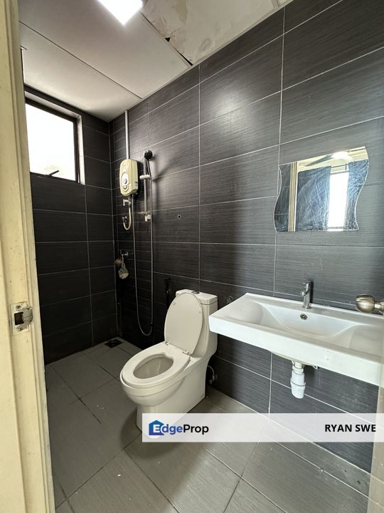 Putra One Residence Below Market Price High Floor 2cp Freehold Sel  , Selangor, Bukit Rahman Putra