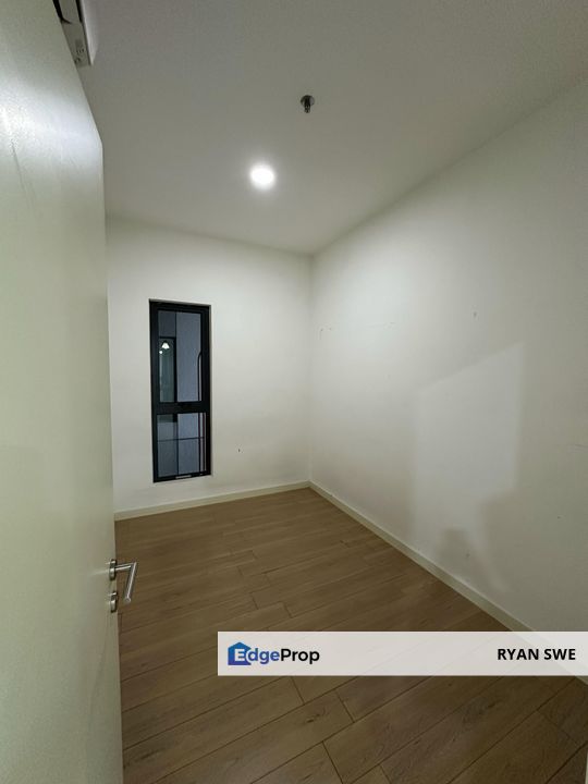Amanja Service Residence 2 car parks High Floor Freehold Below Market, Selangor, Kepong